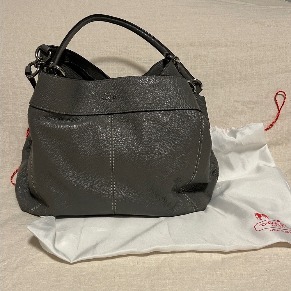 Coach  Gray Leather Shoulder Bag